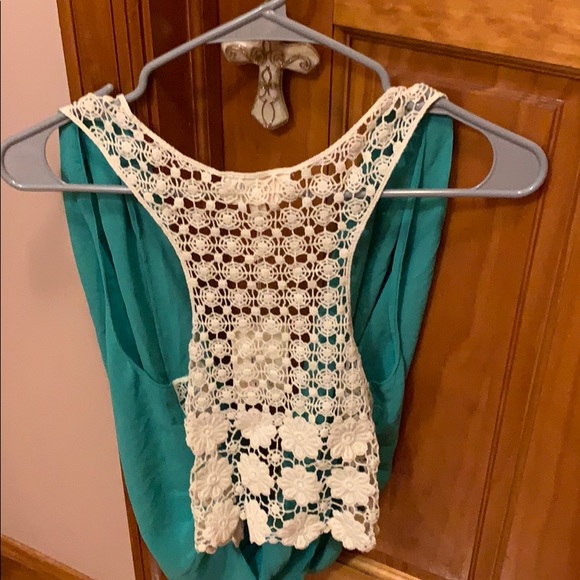 Top - Picture 2 of 2